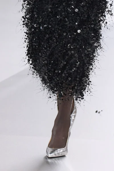 Look 15
